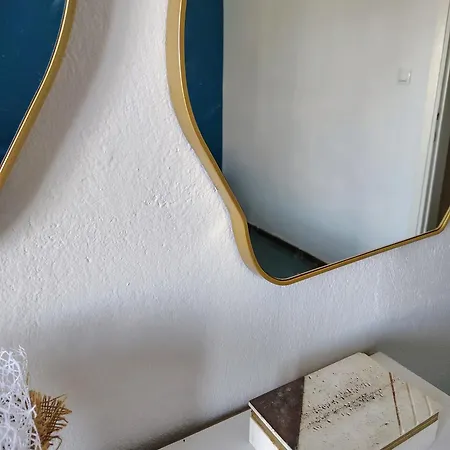 Appartement Beautiful In Front Of The Sea With A Mountain View *
